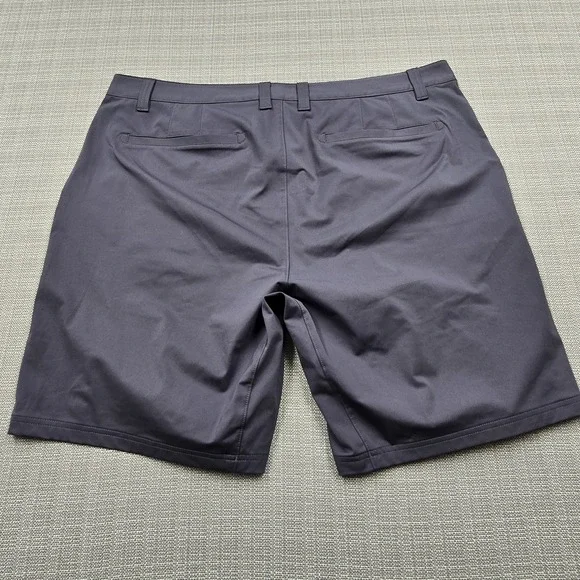 Rhone Shorts Mens 38 Gray Chino Performance 8 Inseam Casual Summer Golf - Picture 8 of 9